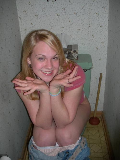 25P Caught Peeing Exposed and Humiliated 4