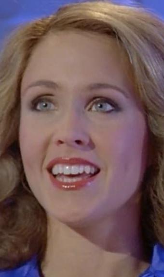 25P Erin Gray 80's Slut