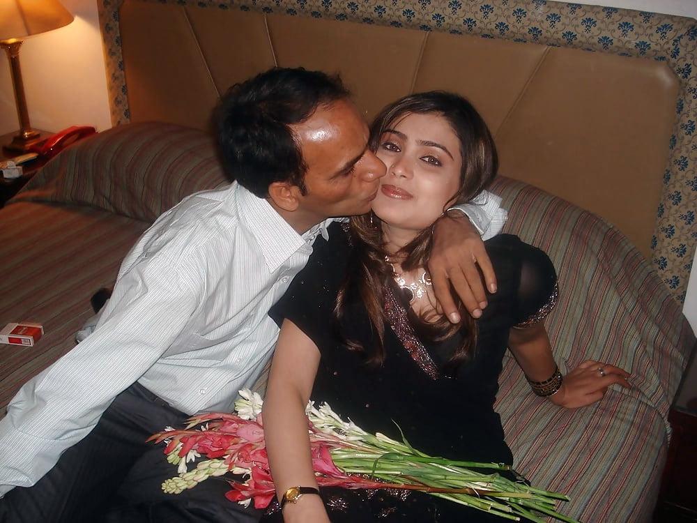 25P Indian call girl weekend with old man (97)