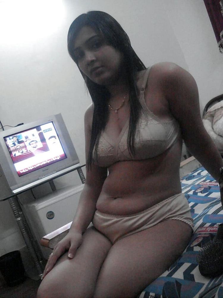 25P Indian call girl weekend with old man (97)