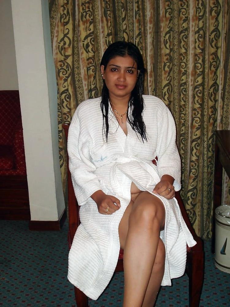 25P Indian call girl weekend with old man (97)