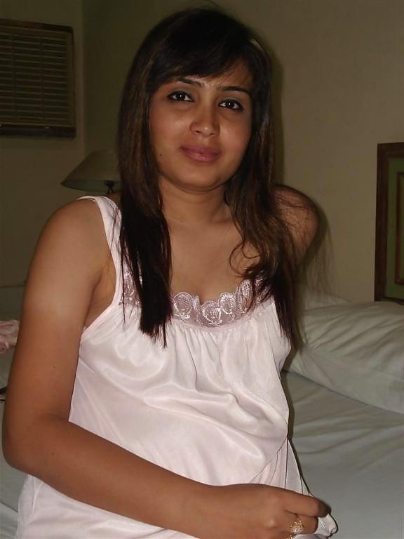 25P Indian call girl weekend with old man (97)