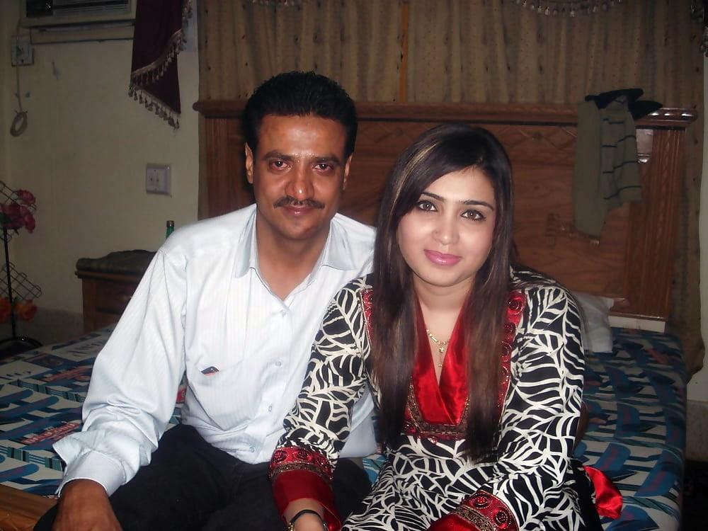 25P Indian call girl weekend with old man (97)