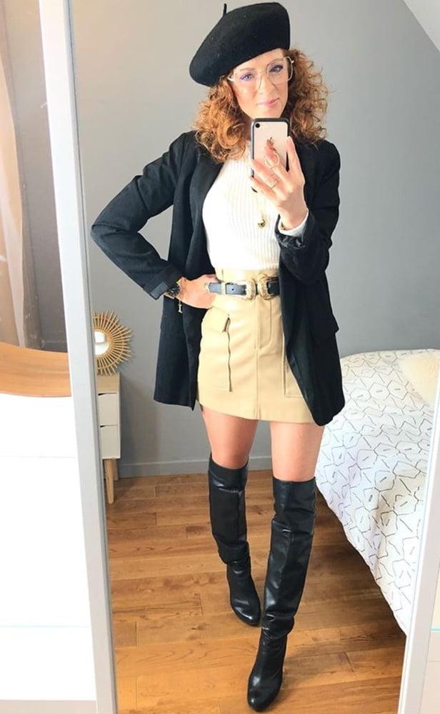 25P Insta Milfs &amp; Gilfs Wearing Boots no.28
