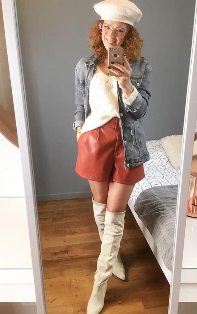 25P Insta Milfs &amp; Gilfs Wearing Boots no.28