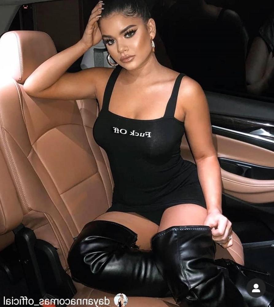 25P Insta Milfs &amp; Gilfs Wearing Boots no.25
