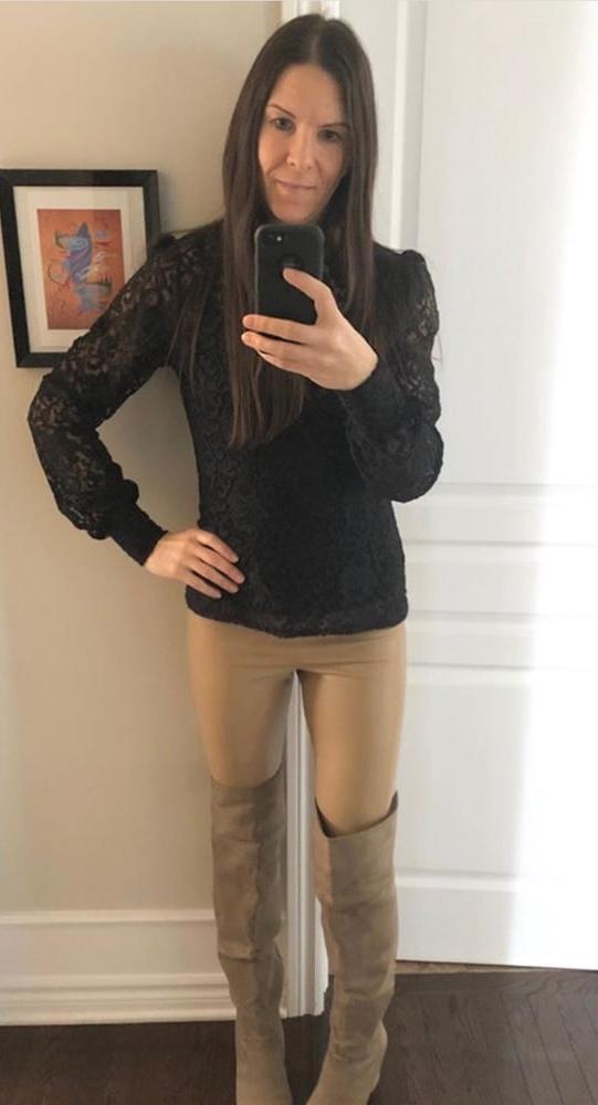 25P Insta Milfs &amp; Gilfs Wearing Boots no.25