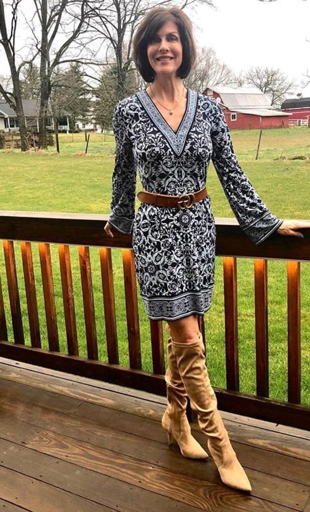 25P Insta Milfs &amp; Gilfs Wearing Boots no.25