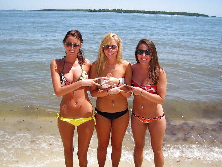 25P Hot Young Sorority Sluts 