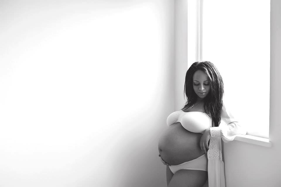 11P Pregnant ebony