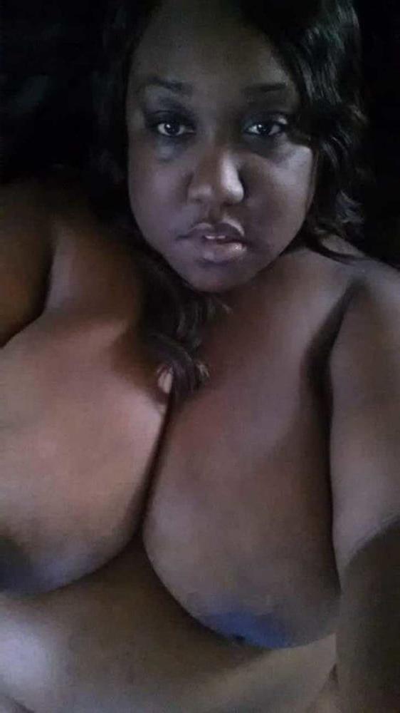 25P Black Series 02: From MILF to GILF with Matures in between