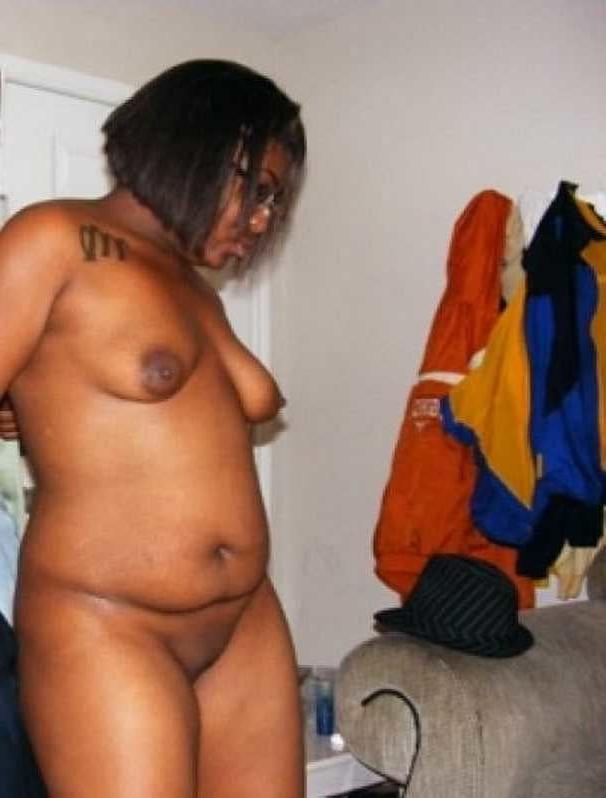 25P Black Series 03: From MILF to GILF with Matures in between