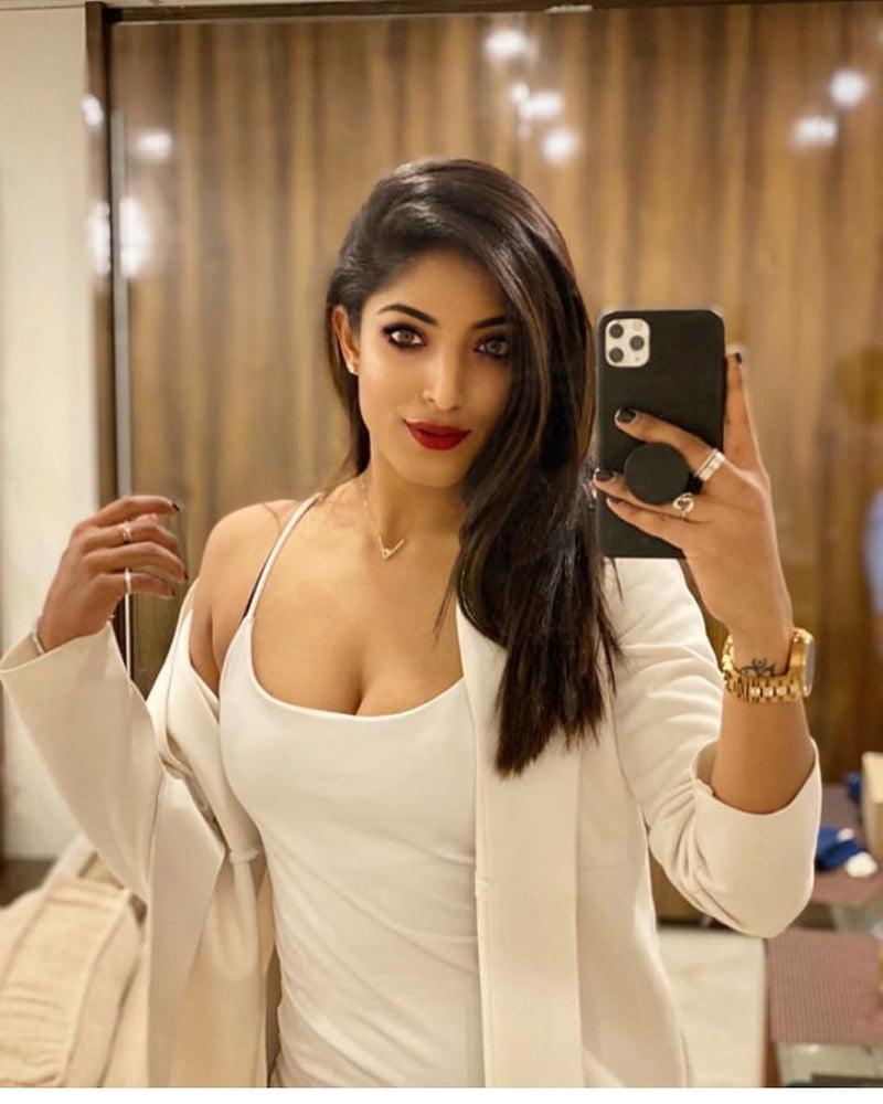 25P Nude Indian Women 61
