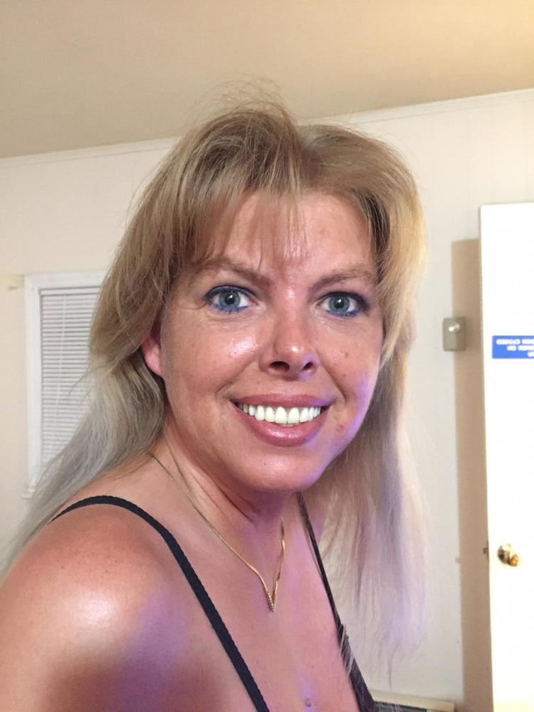 25P 46 yr old Slut Mary Chaffee