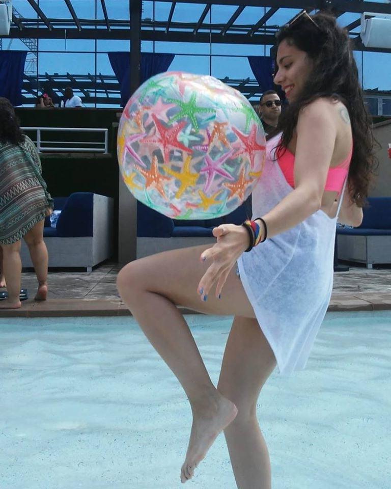 18P My Friend's Sexy Wife (NN)