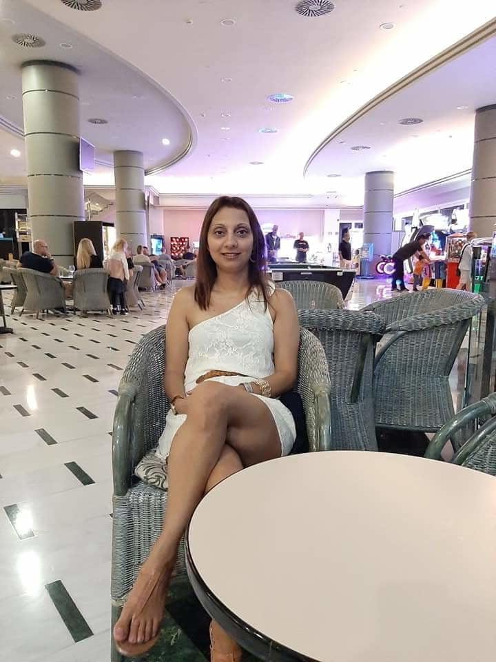 23P Indian Women Dressed 2