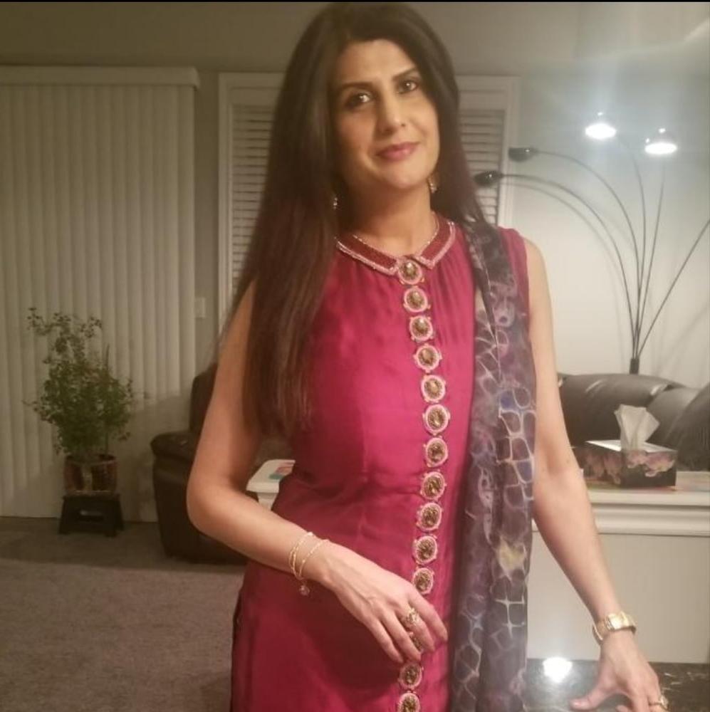 23P Indian Women Dressed 2
