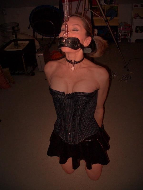 25P Girls in bondage 9