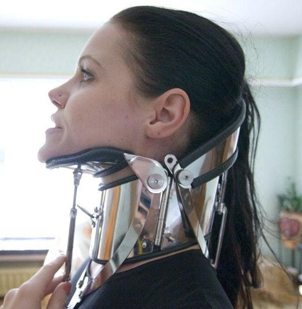 25P Girls in bondage 9