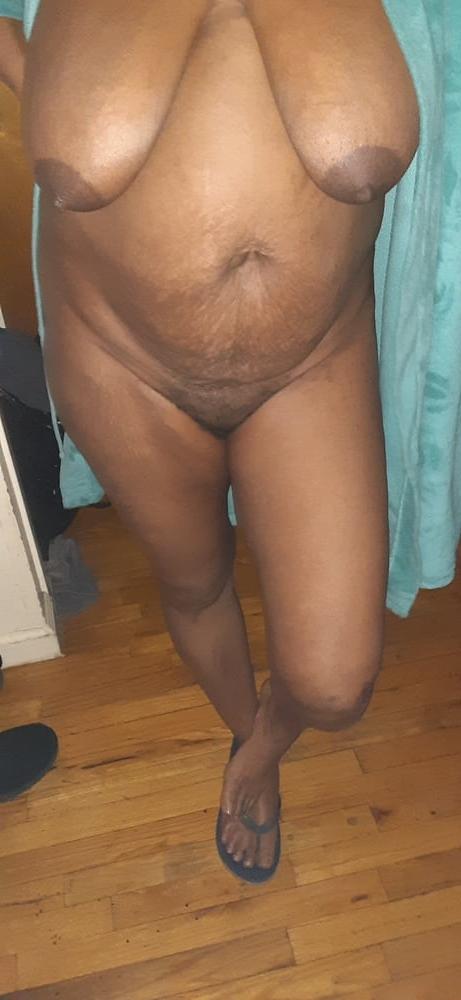 25P CORONAVIRUS BUTTNAKED 8