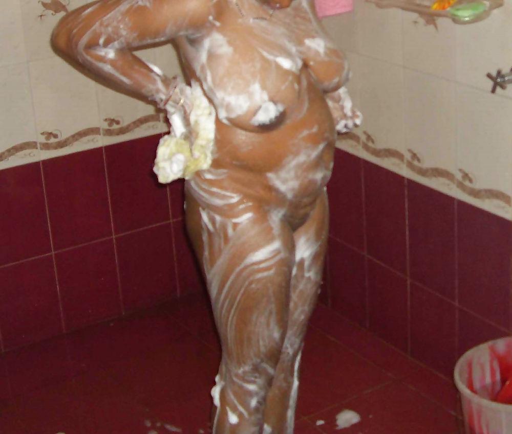 22P Indian hot wifes 