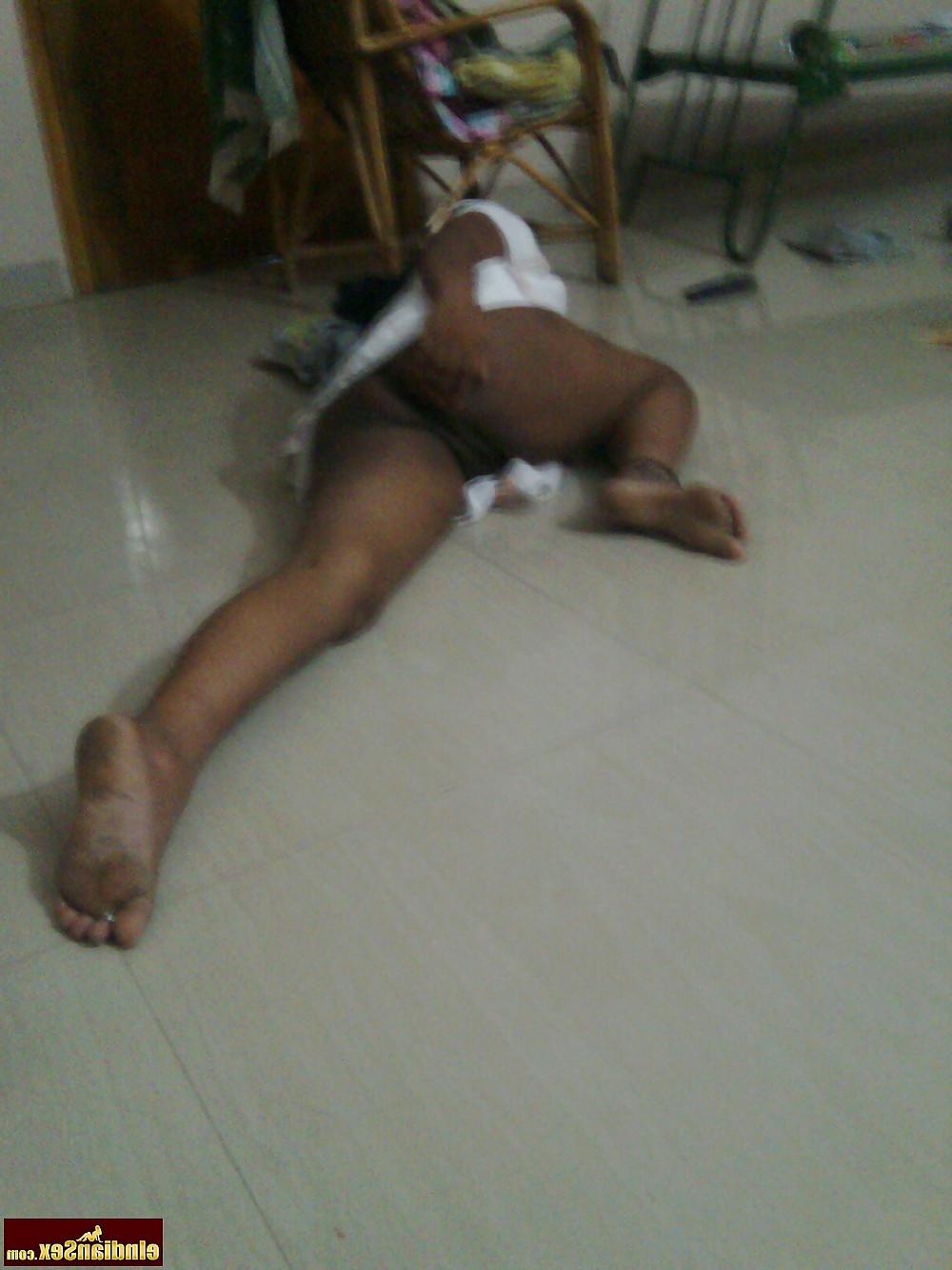 22P Indian hot wifes 