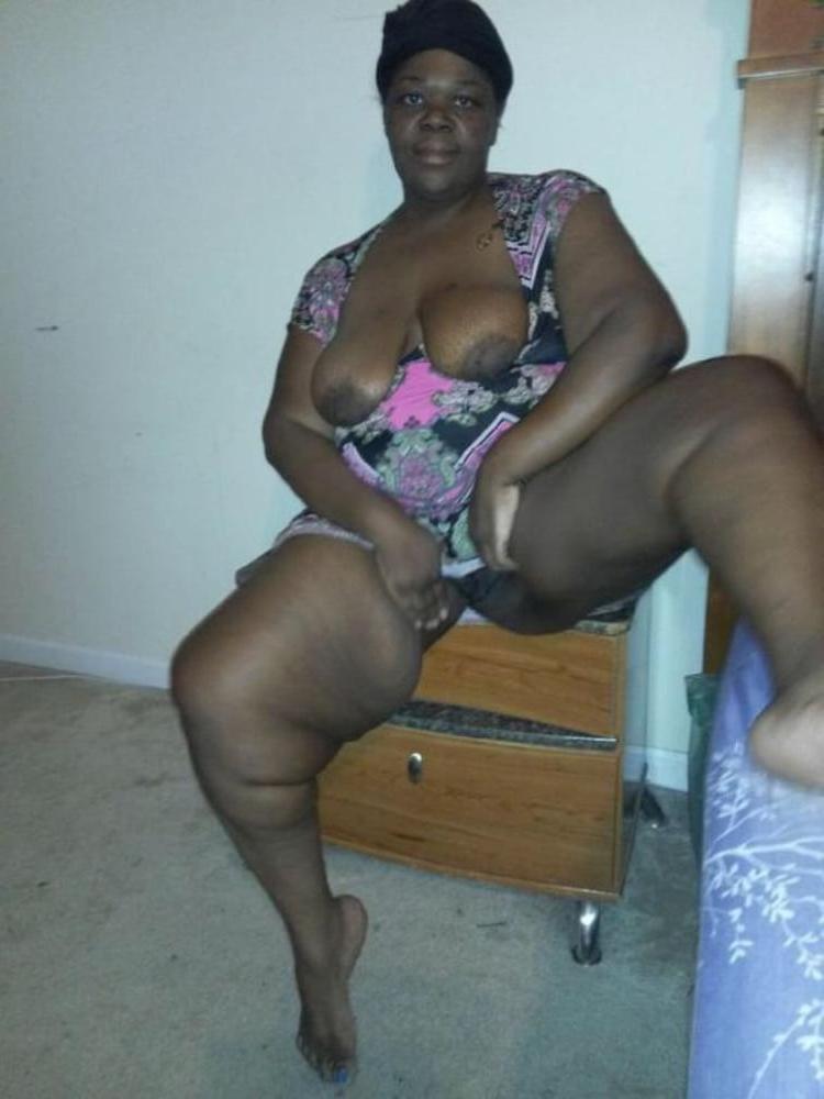 16P Bbw mix 775 (Black women)