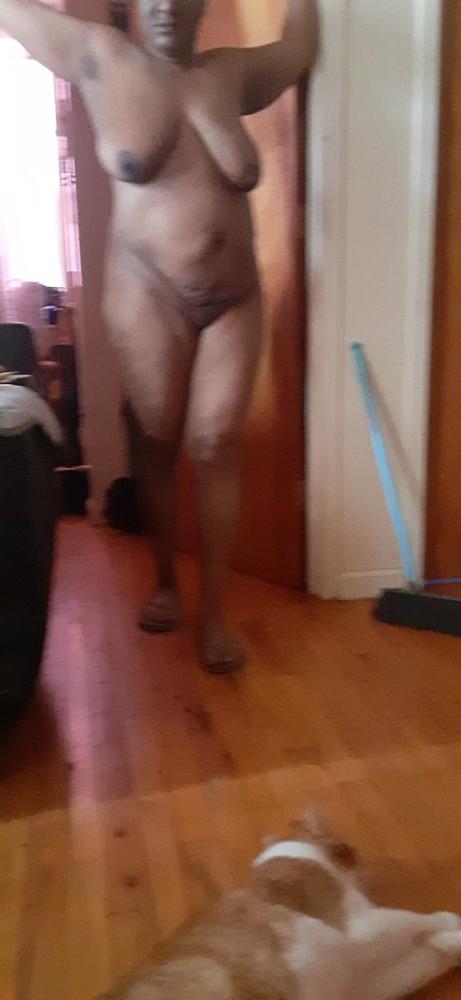 25P CORONAVIRUS BUTTNAKED 3
