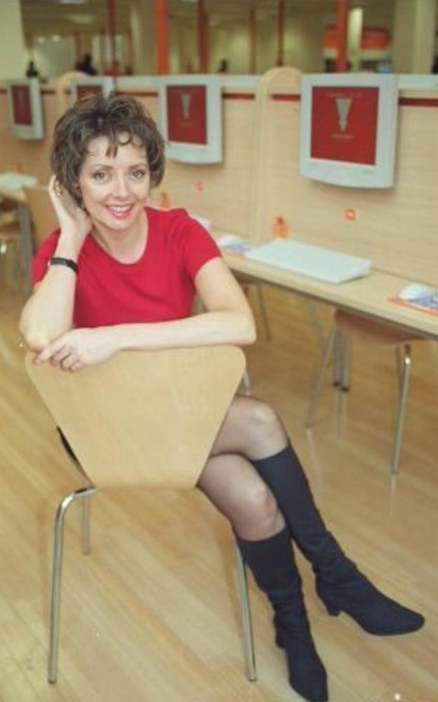 25P Carol Vorderman wearing Boots no.11