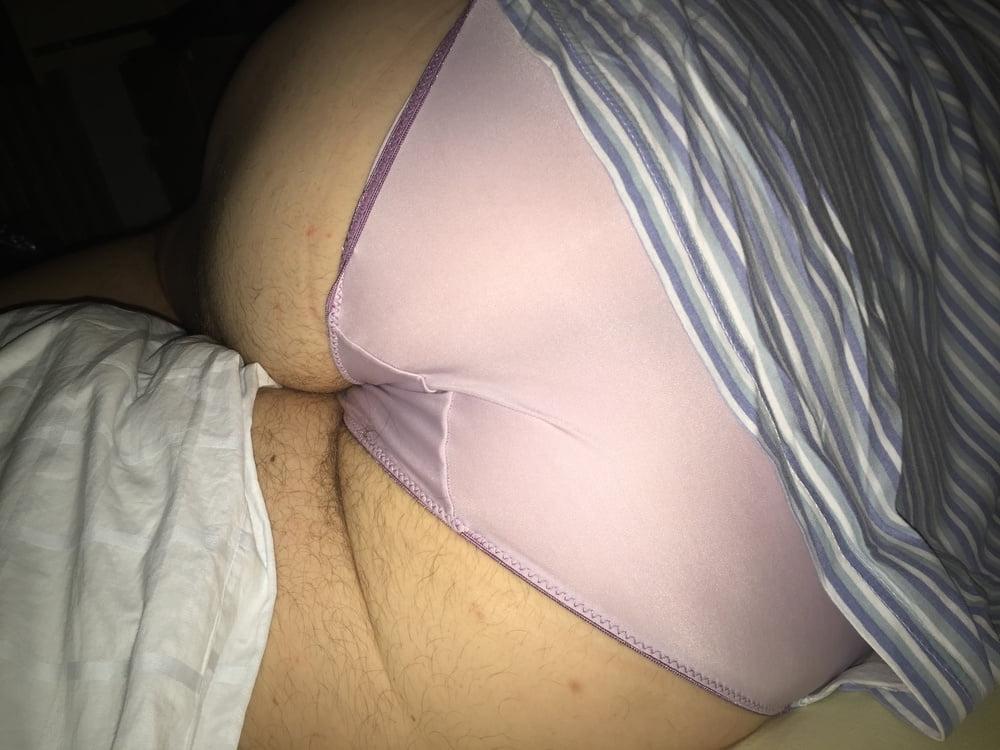 16P 699 - my wife and her hairy ass in her panties