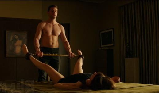25P Liegende Frauen in schoener Bondage #18