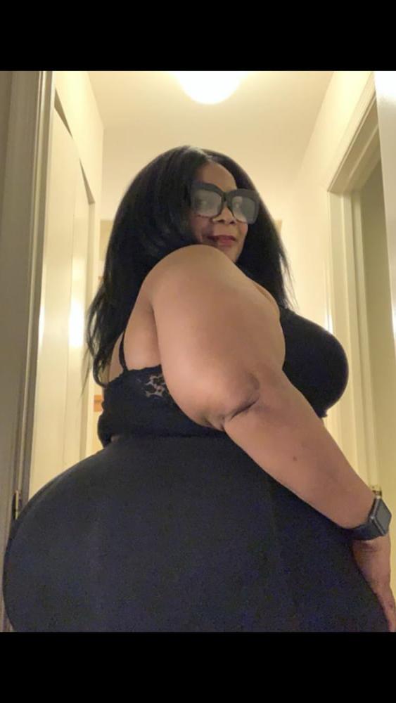 21P Mature bbw