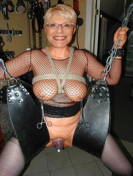 25P Slut Granny's