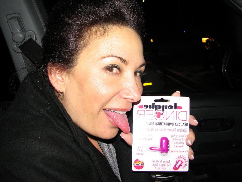 25P SDRUWS2 - HORNY LATIN MATURE SLUT WIFE EXPOSED BY HUSBAND