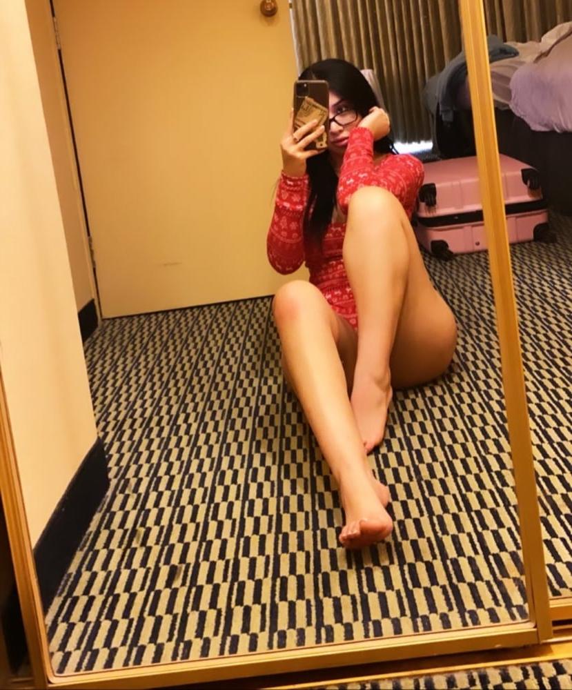 25P Super Hot Slut 9