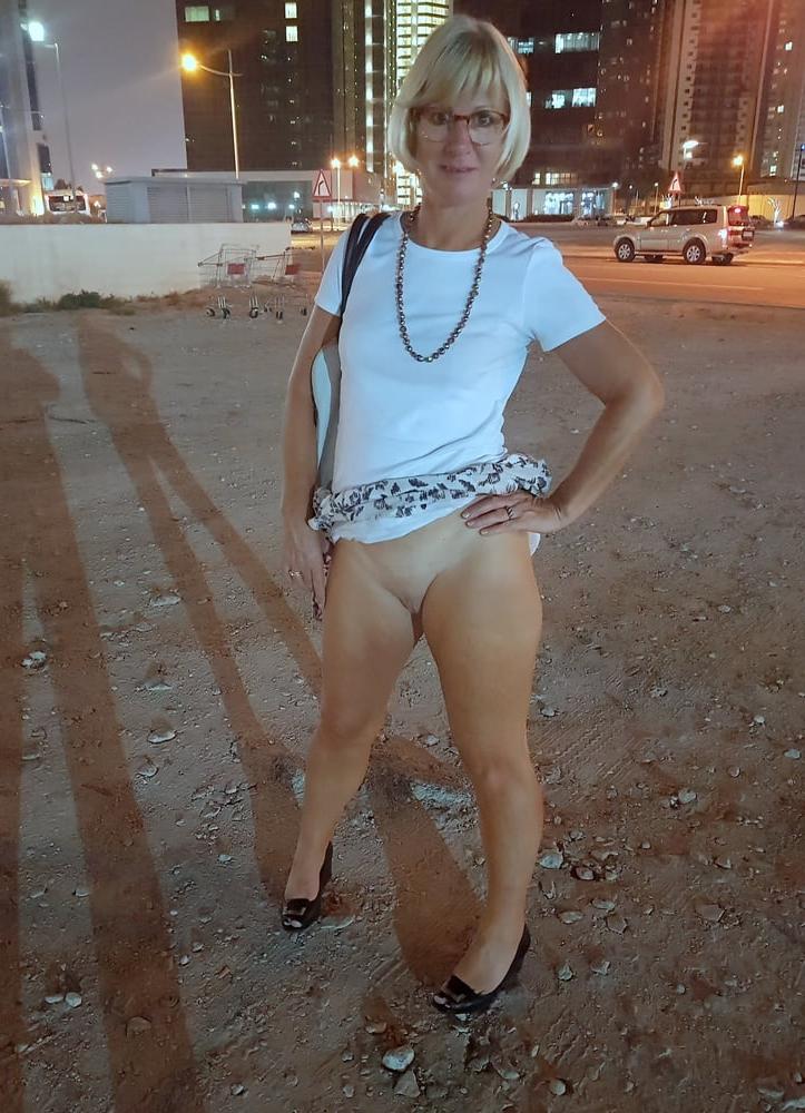 20P Hot Wife 2