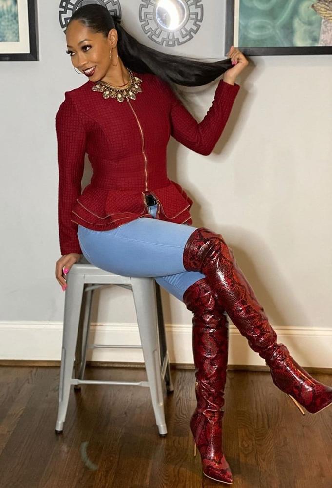25P Insta Milfs &amp; Gilfs Wearing Boots no.23