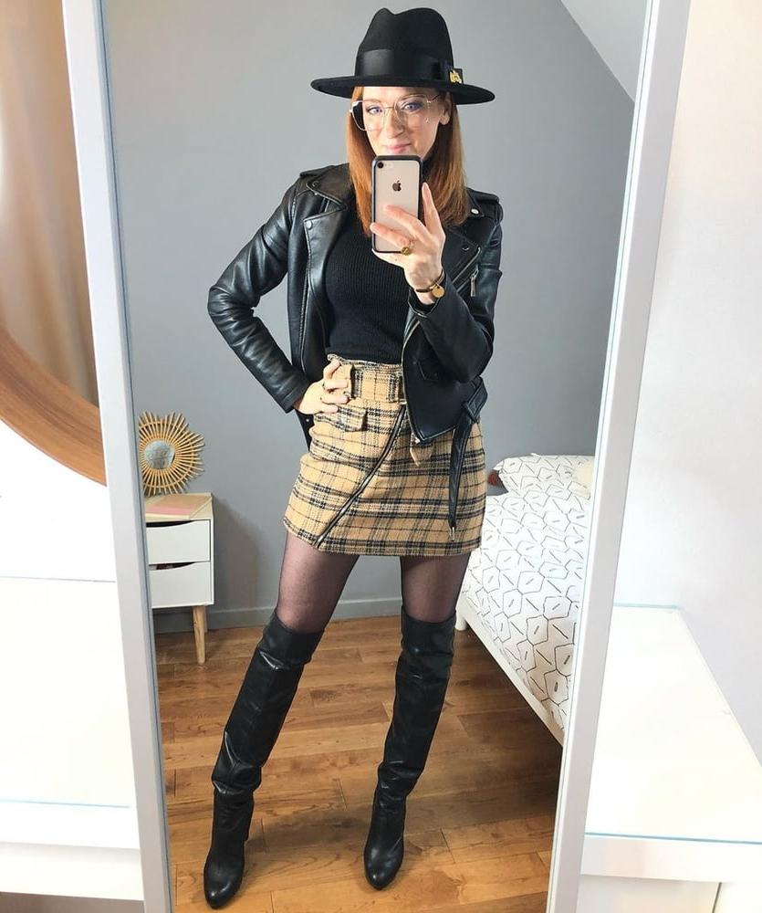 25P Insta Milfs &amp; Gilfs Wearing Boots no.23
