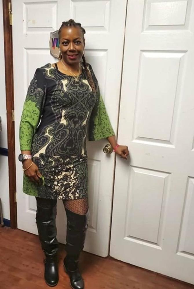 25P Insta Milfs &amp; Gilfs Wearing Boots no.23