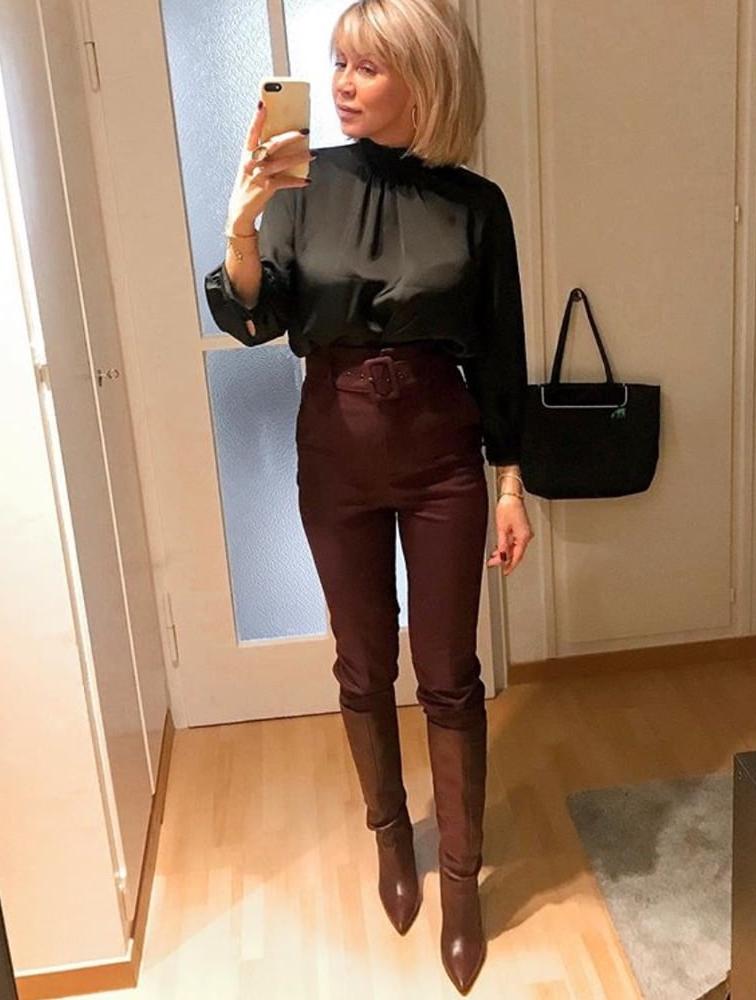 25P Insta Milfs &amp; Gilfs Wearing Boots no.14