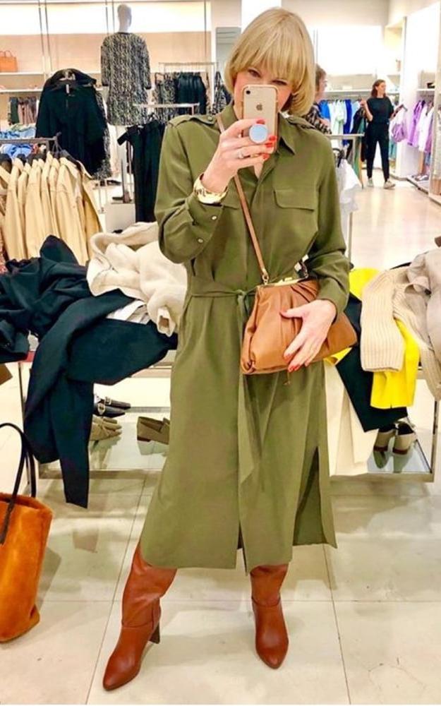 25P Insta Milfs &amp; Gilfs Wearing Boots no.11