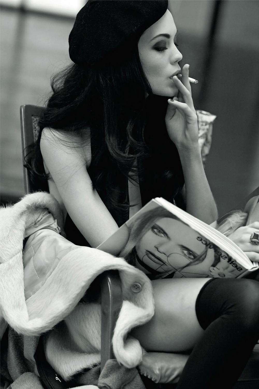 12P Smoking 006 - Black and White