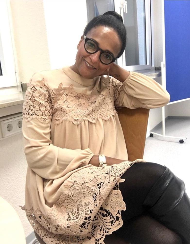 25P Insta Milfs &amp; Gilfs Wearing Boots no.16