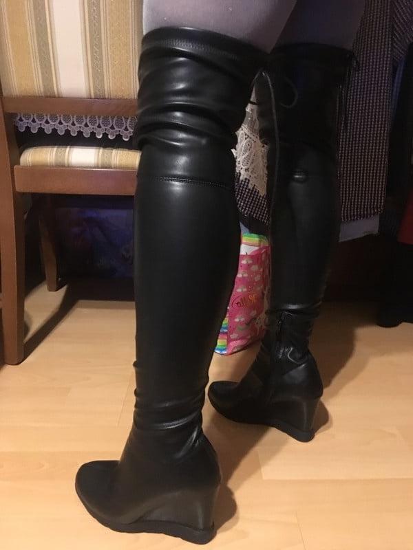 25P wedge boots 2020