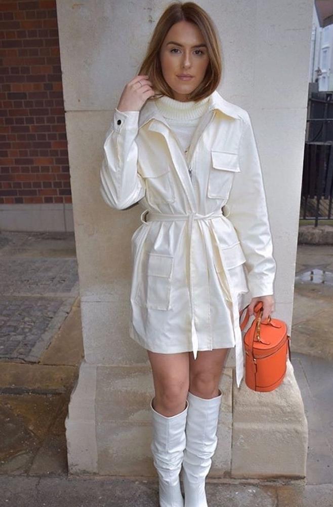 25P Insta Milfs &amp; Gilfs Wearing Boots no.19