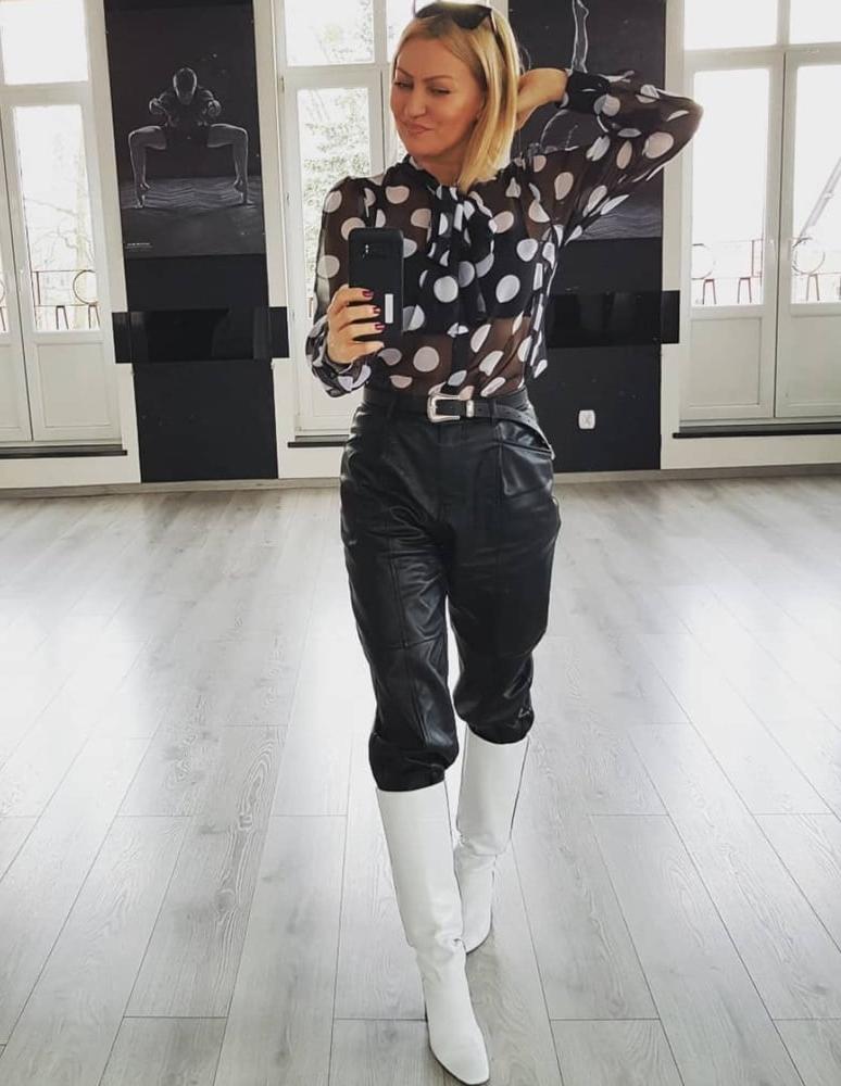 25P Milfs &amp; Gilfs wearing boots no.36