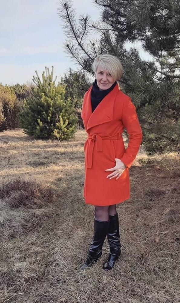 25P Insta Milfs &amp; Gilfs Wearing Boots no.13