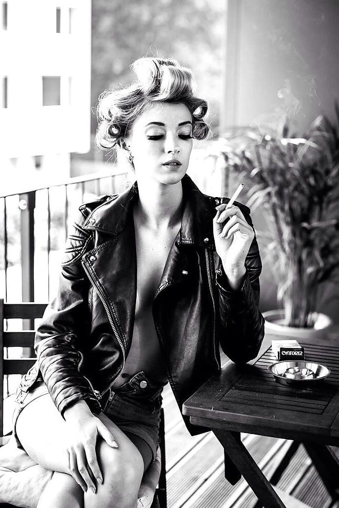 25P Smoking Hot Smokers 3