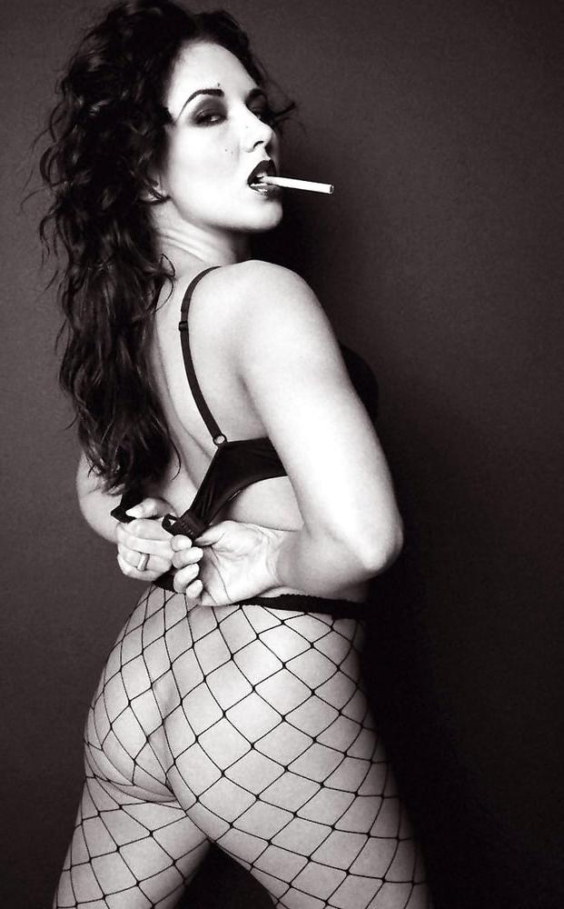 25P Smoking Hot Smokers 3