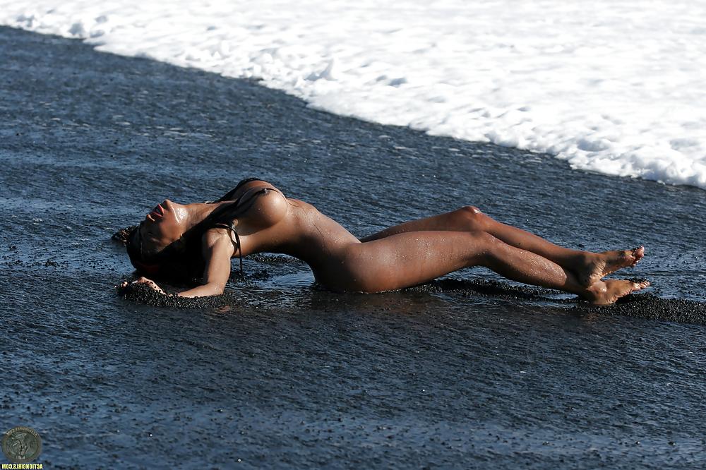 16P Smoking Hot Babes